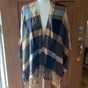 Red pomegranate shrug